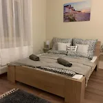 Mayer Vendeghaz Couette-café Miskolc