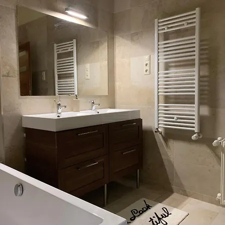 Mayer Vendeghaz Bed & Breakfast